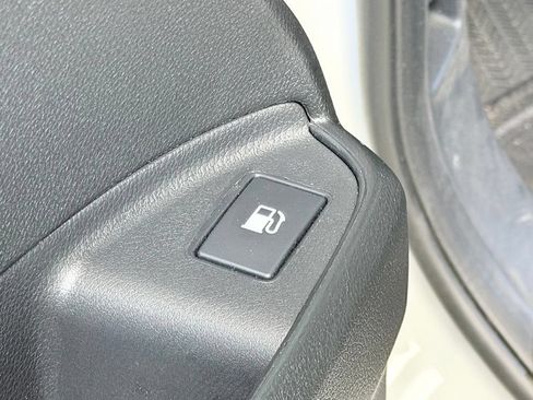 Used 2025 Honda Ridgeline Black Edition image 14