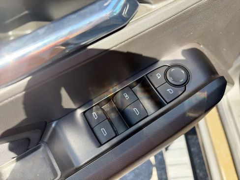 Used 2024 Chevrolet Colorado LT w/ LT Convenience Package III AWD/4WD image 14