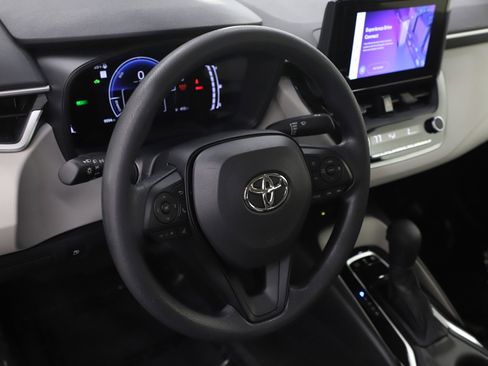 Used 2026 Toyota Corolla LE w/ LE Premium Package image 19