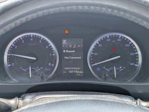 Used 2019 Toyota Highlander XLE FWD image 11