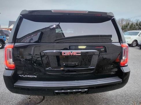 Used 2017 GMC Yukon SLT AWD/4WD image 5