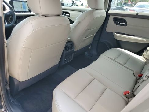 Used 2023 Nissan Rogue SL w/ SL Premium Package FWD image 33