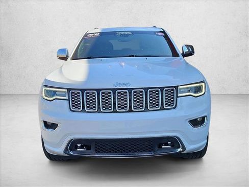 Used 2018 Jeep Grand Cherokee Overland image 2