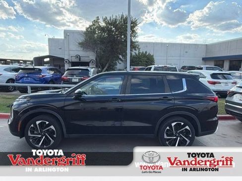 Used 2022 Mitsubishi Outlander SE FWD image 1