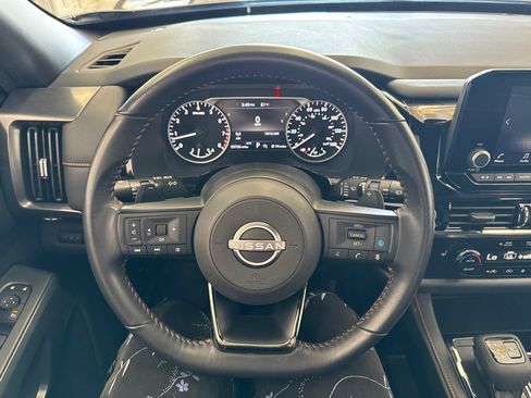 Used 2024 Nissan Pathfinder Rock Creek AWD/4WD image 18