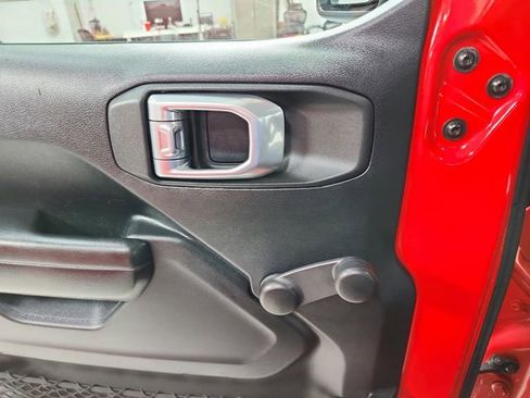 Used 2021 Jeep Wrangler Unlimited Sport image 28