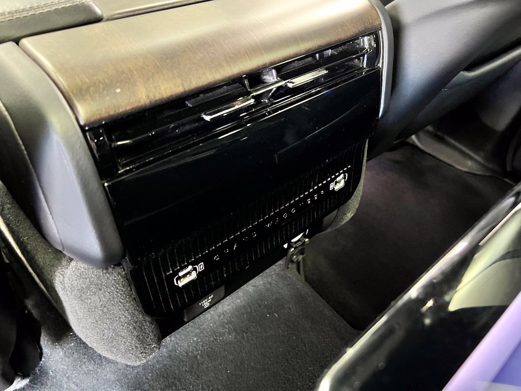 Used 2023 Jeep Grand Wagoneer Series II AWD/4WD image 25