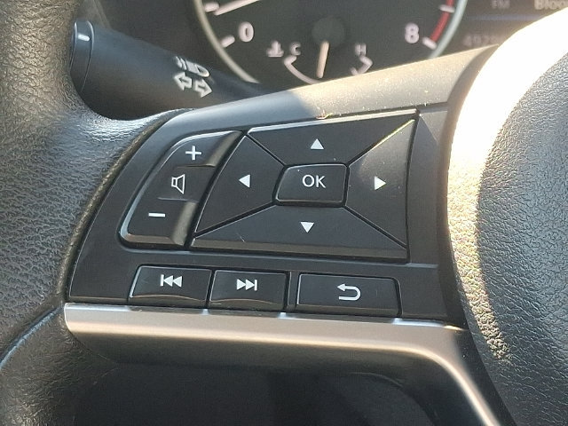 Used 2025 Nissan Sentra SV FWD image 21