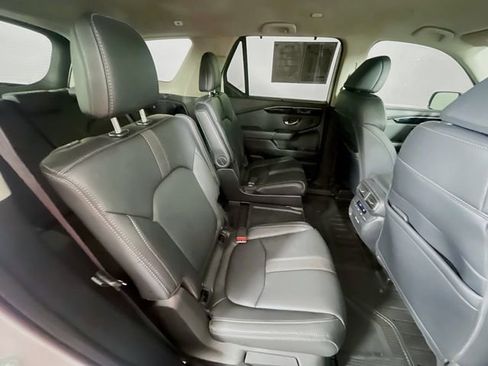 Used 2023 Honda Pilot EX-L image 27