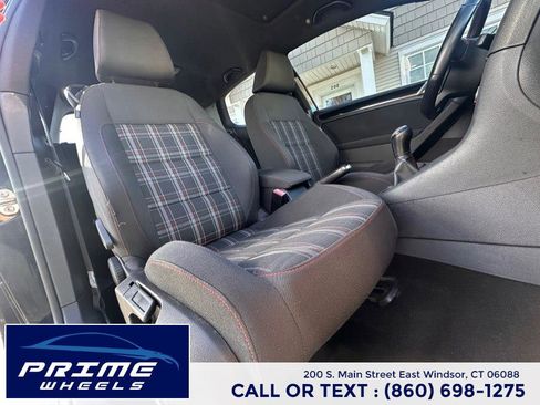 Used 2012 Volkswagen GTI 2-Door image 13