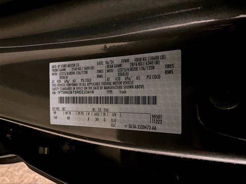 Used 2024 Ford F250 Lariat w/ Sport Appearance Package AWD/4WD image 33