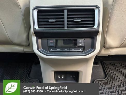 Used 2024 Volkswagen Atlas SEL Premium R-Line image 13