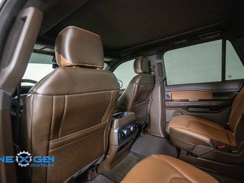 Used 2024 Ford Expedition Max King Ranch AWD/4WD image 28