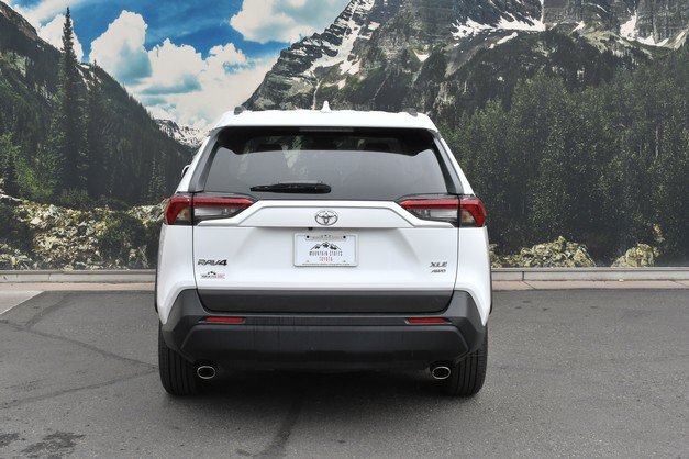 Certified 2025 Toyota RAV4 XLE AWD/4WD image 10