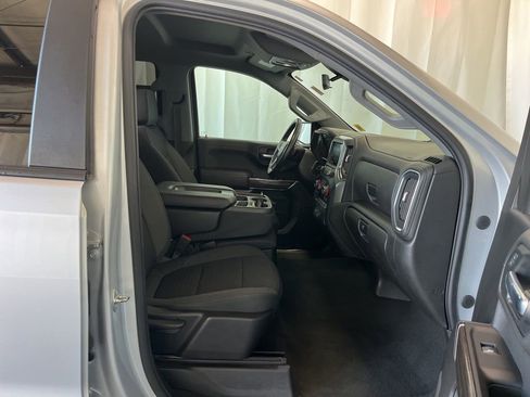 Used 2022 Chevrolet Silverado 1500 LT AWD/4WD image 18