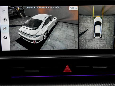 Used 2024 Hyundai Ioniq 6 Limited image 33