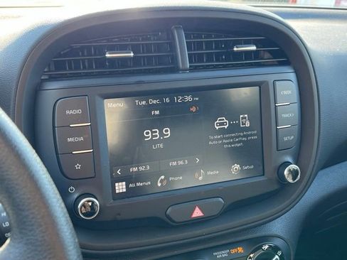 Certified 2025 Kia Soul LX w/ LX Technology Package image 22