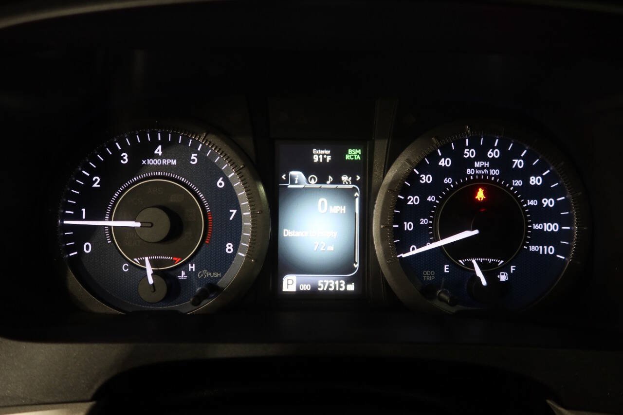 Used 2019 Toyota Sienna XLE w/ XLE Navigation Package FWD image 23