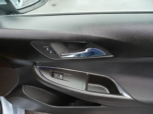 Used 2017 Chevrolet Cruze LT w/ Convenience Package image 19