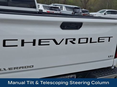 Used 2022 Chevrolet Silverado 2500 LTZ w/ LTZ Premium Package AWD/4WD image 32