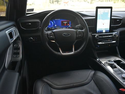 Used 2023 Ford Explorer ST w/ Equipment Group 401A image 19