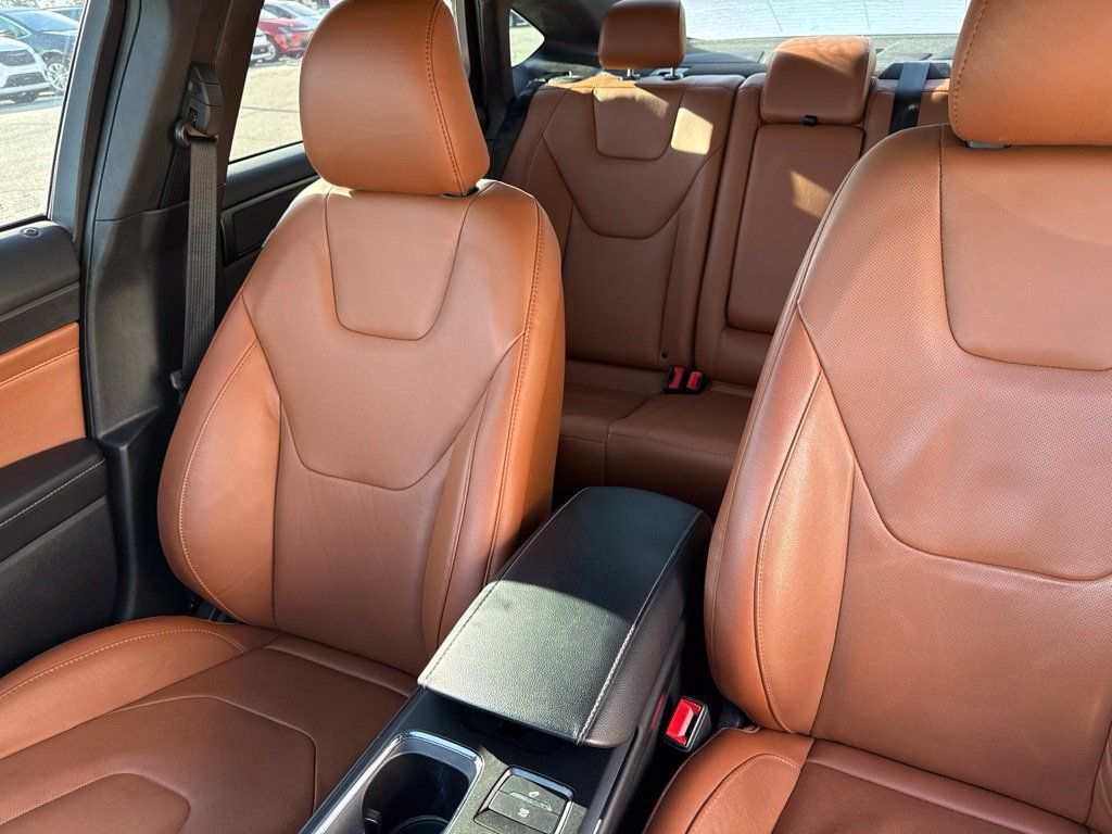 Used 2019 Ford Fusion Titanium FWD image 33