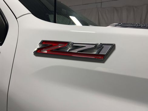 Used 2024 Chevrolet Silverado 2500 LT image 10