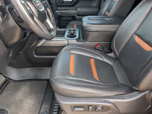 Used 2022 GMC Sierra 2500 AT4 w/ Gooseneck/5TH Wheel Package image 9