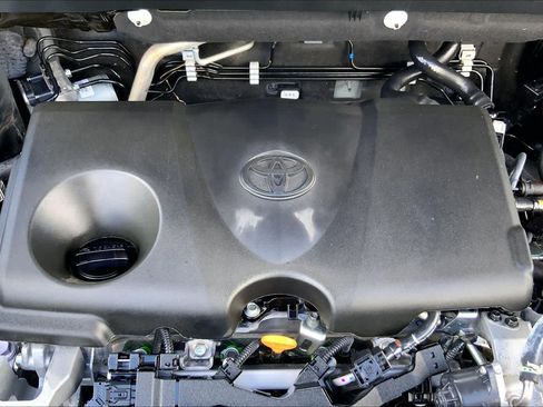 Used 2025 Toyota RAV4 LE FWD image 32