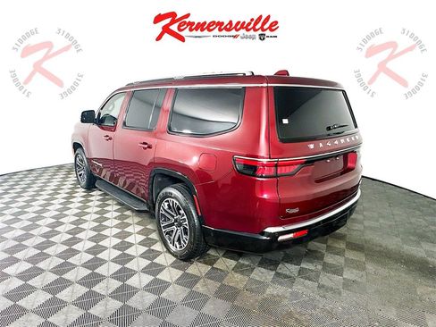 Used 2022 Jeep Wagoneer Series III w/ Convenience Group I image 5