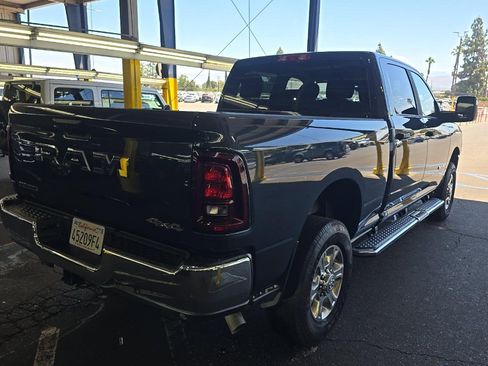 Used 2025 RAM 2500 Big Horn AWD/4WD image 4