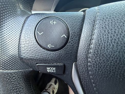 Used 2014 Toyota Corolla L FWD image 18