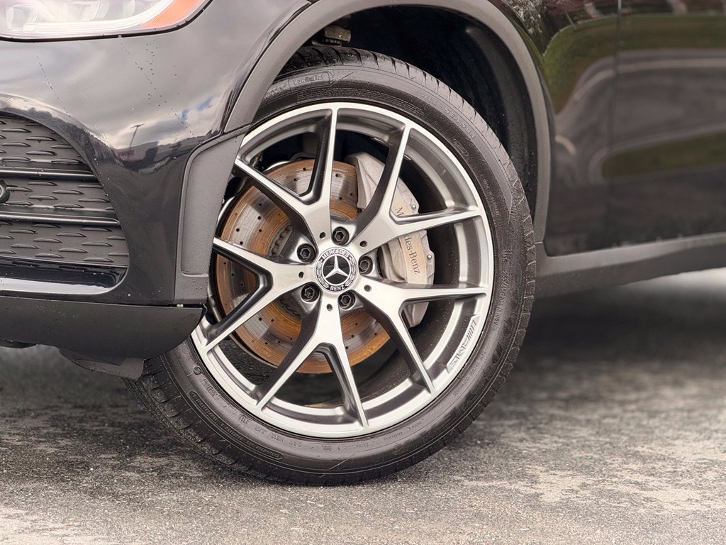 Used 2020 Mercedes-Benz GLC 300 4MATIC image 2