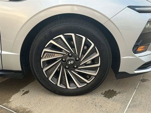 Used 2025 Hyundai Sonata SEL image 15