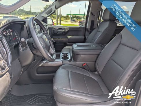 Used 2022 Chevrolet Silverado 1500 LTZ AWD/4WD image 20