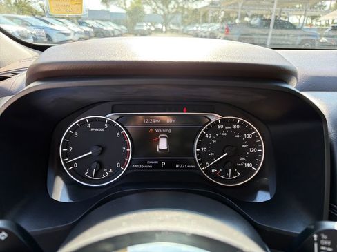 Used 2021 Nissan Rogue SV w/ Premium Package image 24