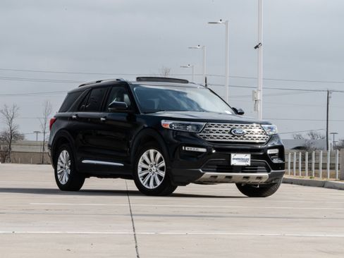 Used 2020 Ford Explorer Limited w/ Class III Trailer Tow Package image 2