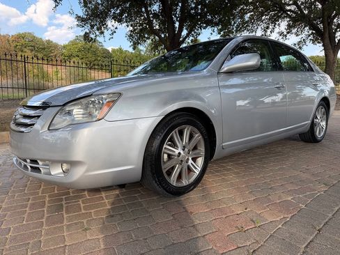 Used 2007 Toyota Avalon Limited FWD image 9