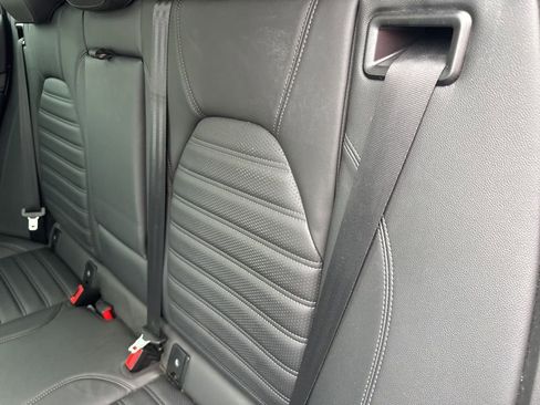 Used 2022 Alfa Romeo Stelvio Veloce image 47