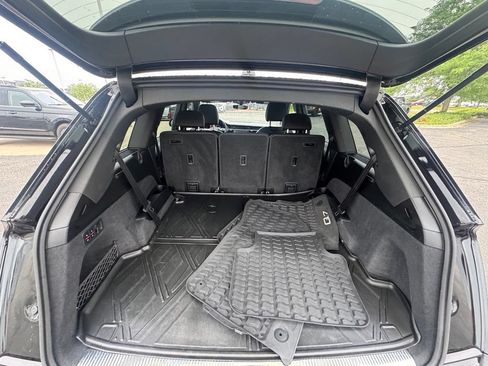 Used 2020 Audi Q7 3.0T Premium Plus w/ Premium Plus Package AWD/4WD image 12