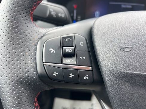 Certified 2024 Ford Escape ST-Line w/ Tech Pack #1 image 9