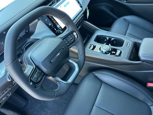 New 2026 Jeep Cherokee Limited image 11