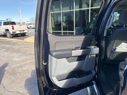 Certified 2022 Ford F150 XLT w/ Equipment Group 302A High image 11