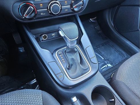 Used 2024 Kia Soul LX w/ Option Group 015 image 29