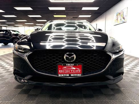 Used 2020 MAZDA MAZDA3 Sedan FWD image 3