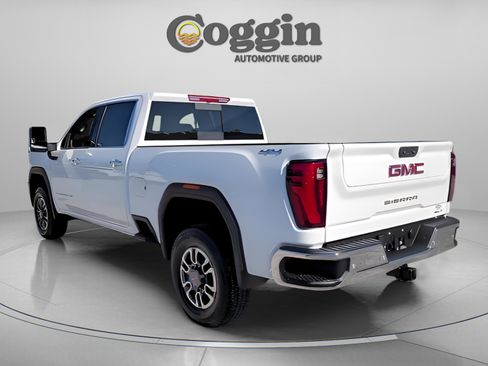 New 2026 GMC Sierra 3500 SLT w/ SLT Convenience Package image 6