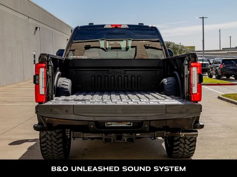 Used 2024 Ford F250 Platinum image 8
