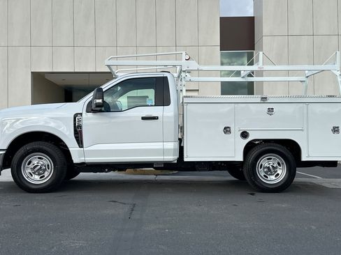 New 2026 Ford F250 XL w/ XL Chrome Package image 6