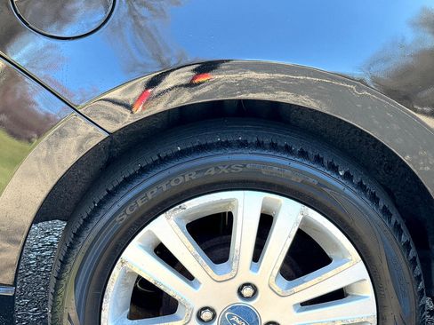 Used 2009 Ford Focus SE image 8