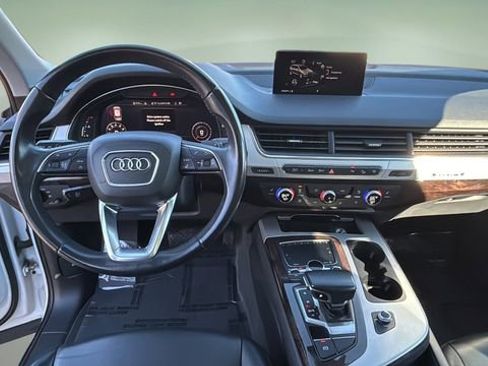 Used 2019 Audi Q7 2.0T Premium w/ Cold Weather Package image 9